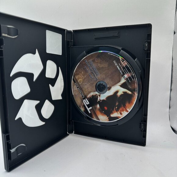 T2: Extreme DVD - 2 Disc Set - Arnold Schwarzenegger Sci-Fi Action Movie - Picture 3 of 4